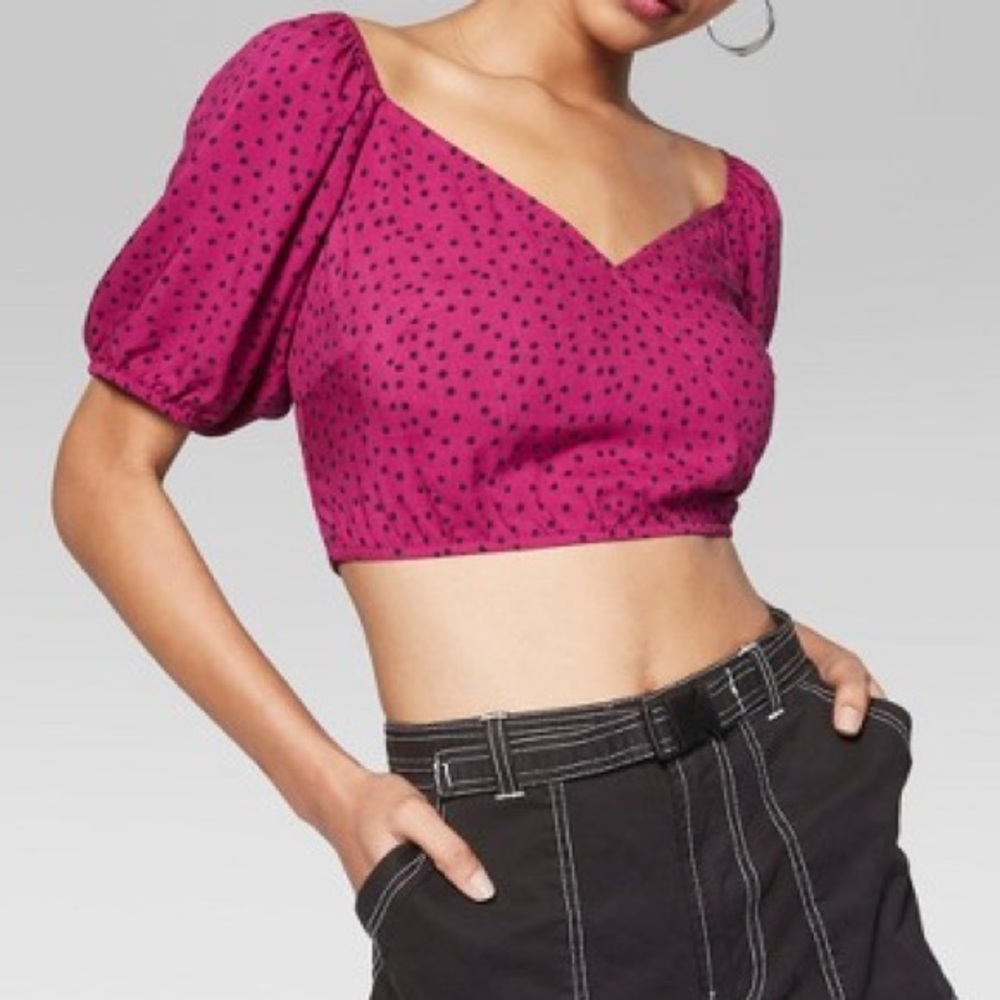Fushia puff sleeve top